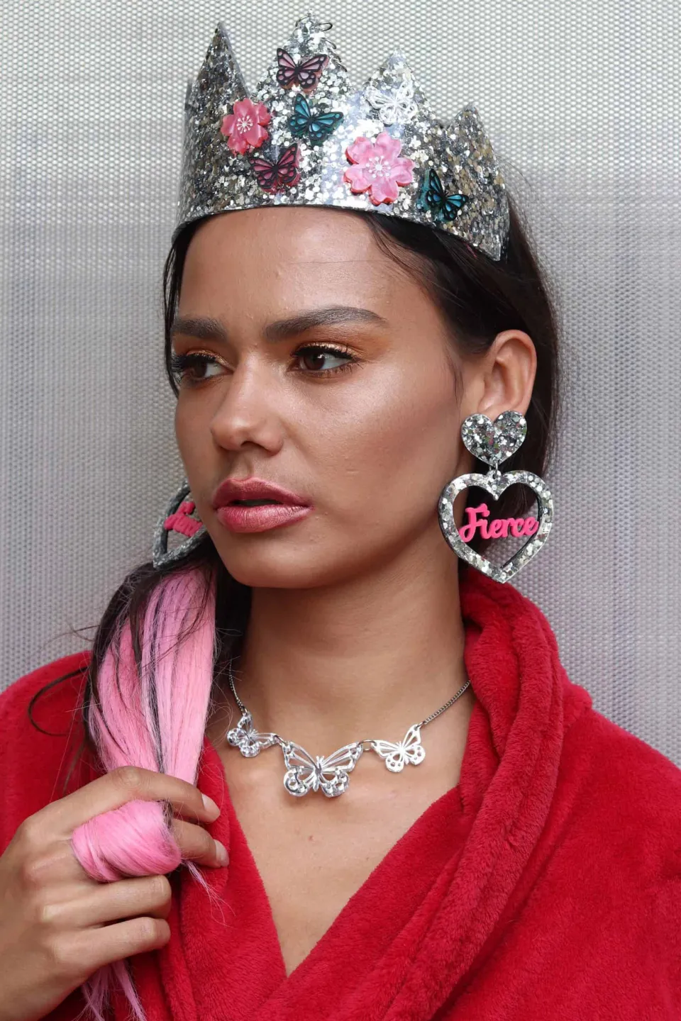 haus_of_dizzy_fierce_girl_0.webp Earrings^Haus Of Dizzy 'Fierce Girls' Heart Earrings