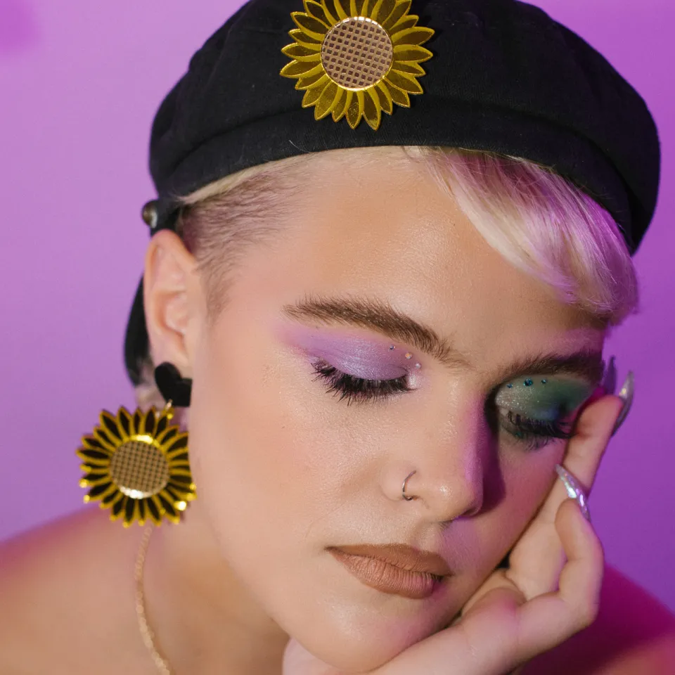 haus_of_dizzy_sweet_sunfl_0.webp Earrings^Haus Of Dizzy 'Sweet Sunflower' Mirrored Earrings