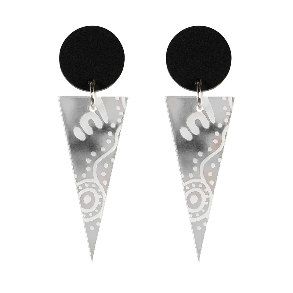 haus_of_dizzy_wiradjuri_w_3-1.webp Earrings^Haus Of Dizzy 'Wiradjuri Women' Cone Earrings