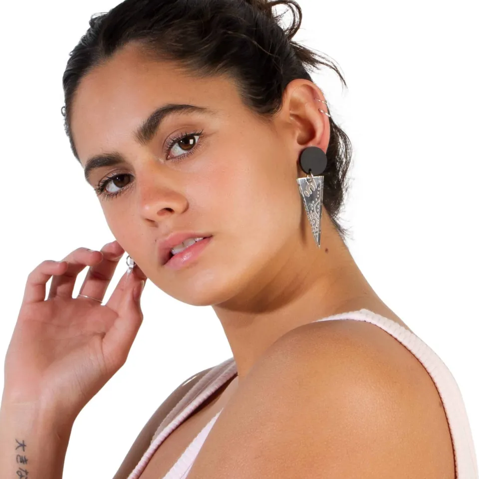 haus_of_dizzy_wiradjuri_w_4-1.webp Earrings^Haus Of Dizzy 'Wiradjuri Women' Cone Earrings