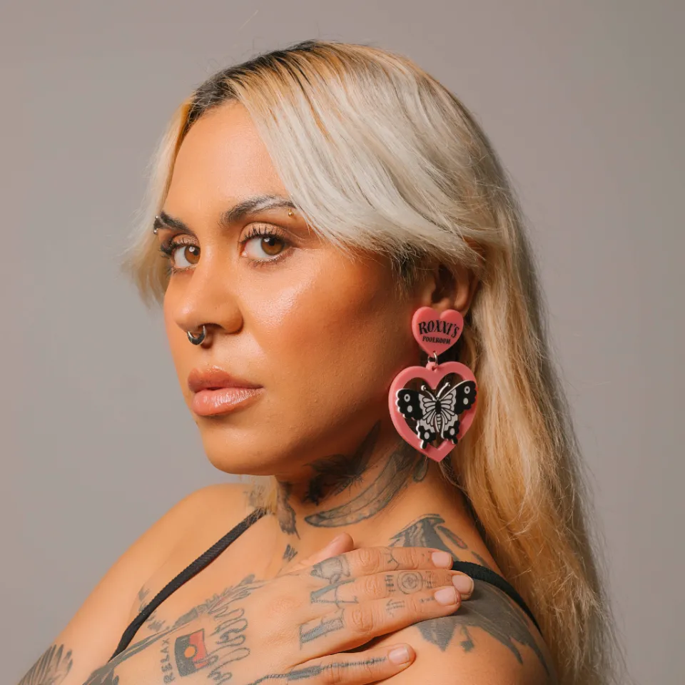 haus_of_dizzy_x_roxxis_po_0-3.webp Earrings^Haus Of Dizzy x Roxxi's Poolroom 'Butterfly' Barbie Heart Earrings
